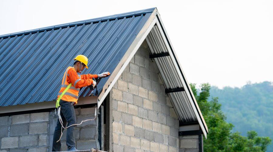 Professional gutter cleaning in Crawford, CO